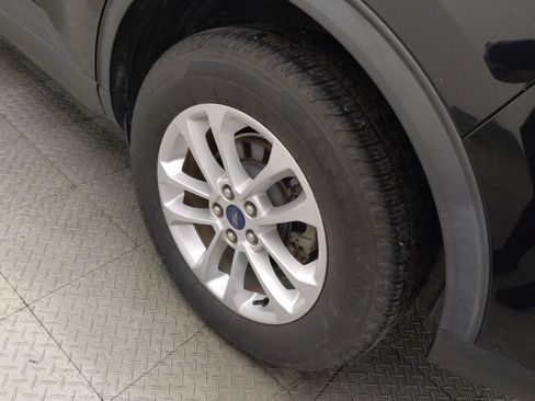 Used 2020 Ford Escape SE FWD image 31