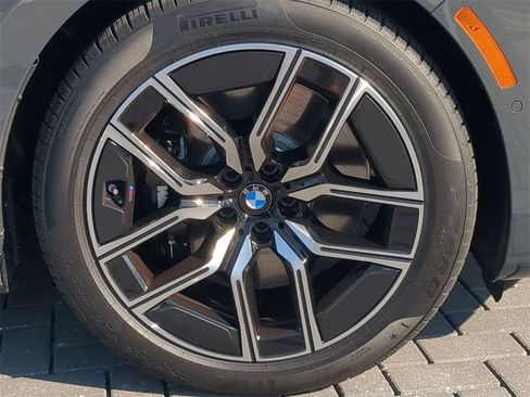 Certified 2026 BMW 740i xDrive image 12