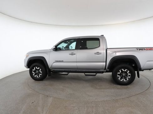Used 2021 Toyota Tacoma SR image 7