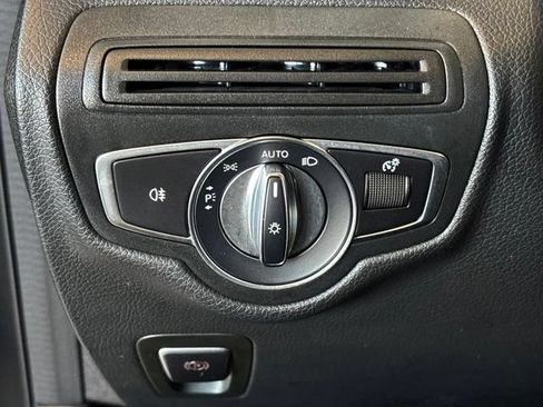 Used 2020 Mercedes-Benz GLC 300 image 14
