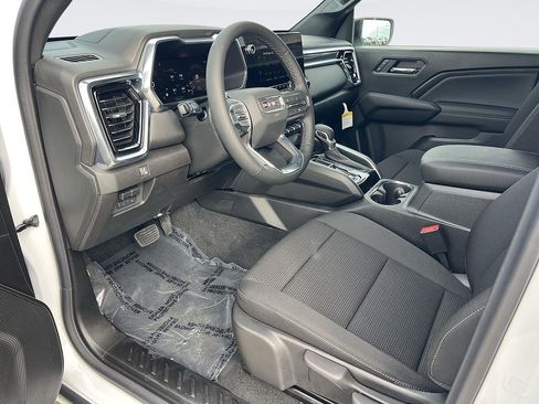 New 2026 GMC Canyon Elevation RWD image 9