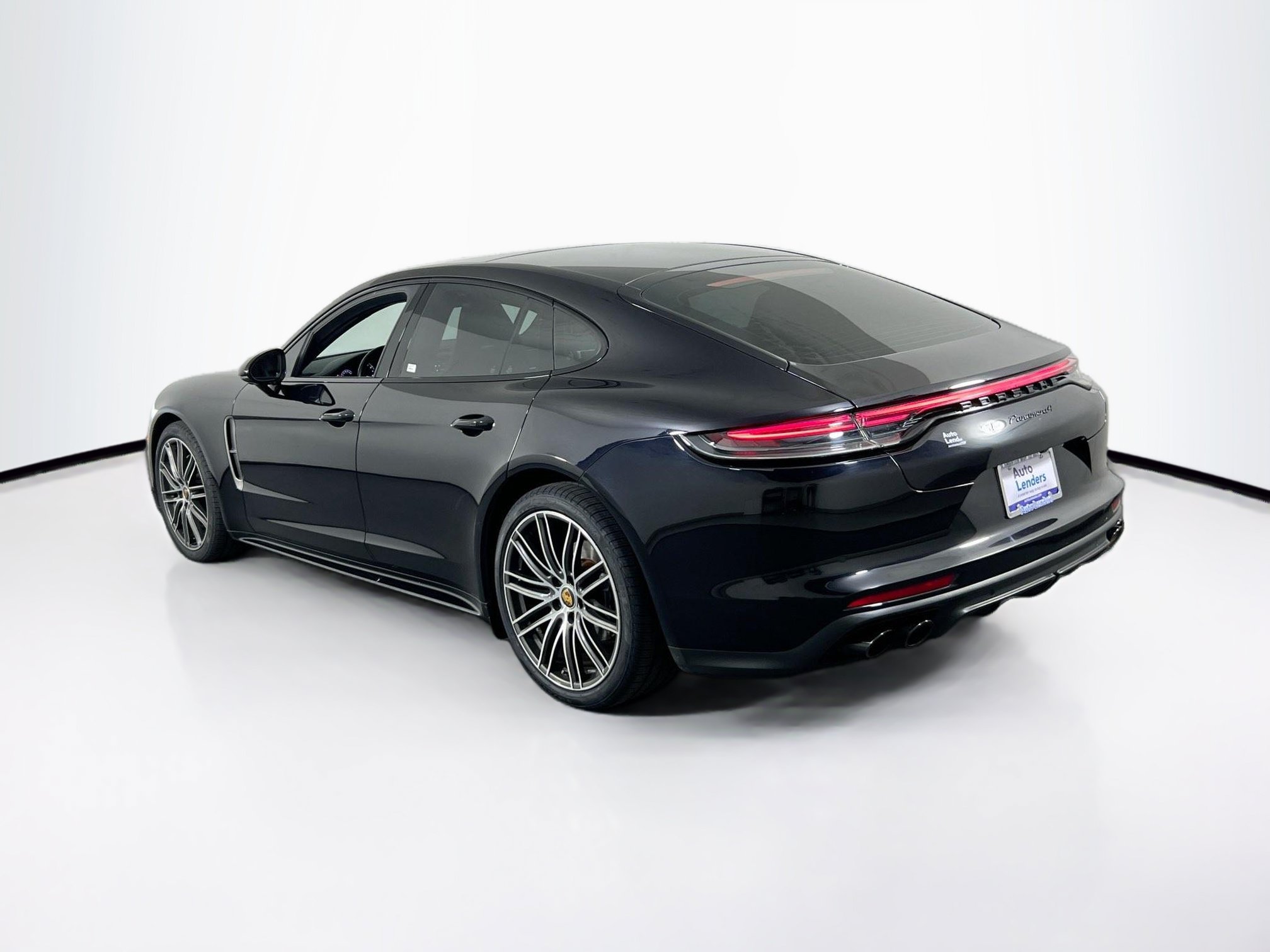 Used 2022 Porsche Panamera 4 Platinum Edition AWD/4WD image 7