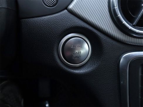 Used 2015 Mercedes-Benz CLA 250 image 21