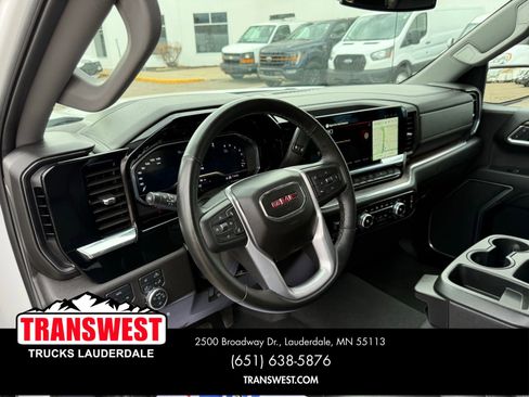 Used 2025 GMC Sierra 1500 SLT AWD/4WD image 4