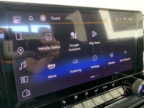 New 2024 Chevrolet Colorado LT w/ LT Convenience Package III image 28