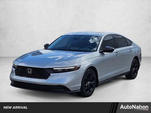 Used 2025 Honda Accord SE image 1