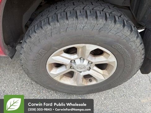 Used 2018 Toyota 4Runner SR5 Premium image 8