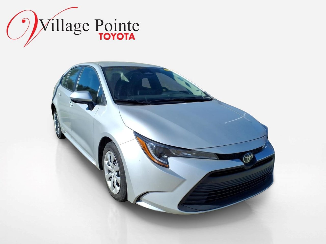 Used 2024 Toyota Corolla LE FWD image 5