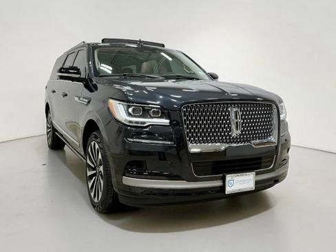 Used 2024 Lincoln Navigator L Reserve AWD/4WD image 9