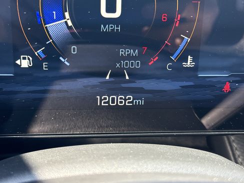 Used 2026 Chevrolet Equinox LT AWD/4WD image 22