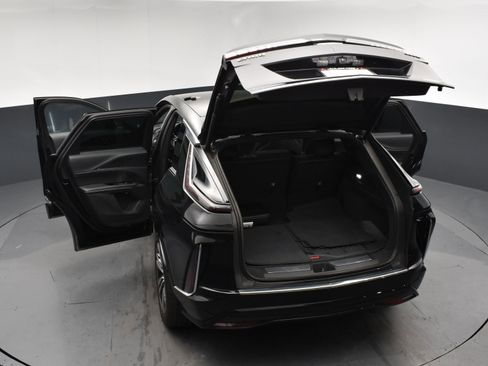 Used 2024 Cadillac Lyriq Luxury image 23