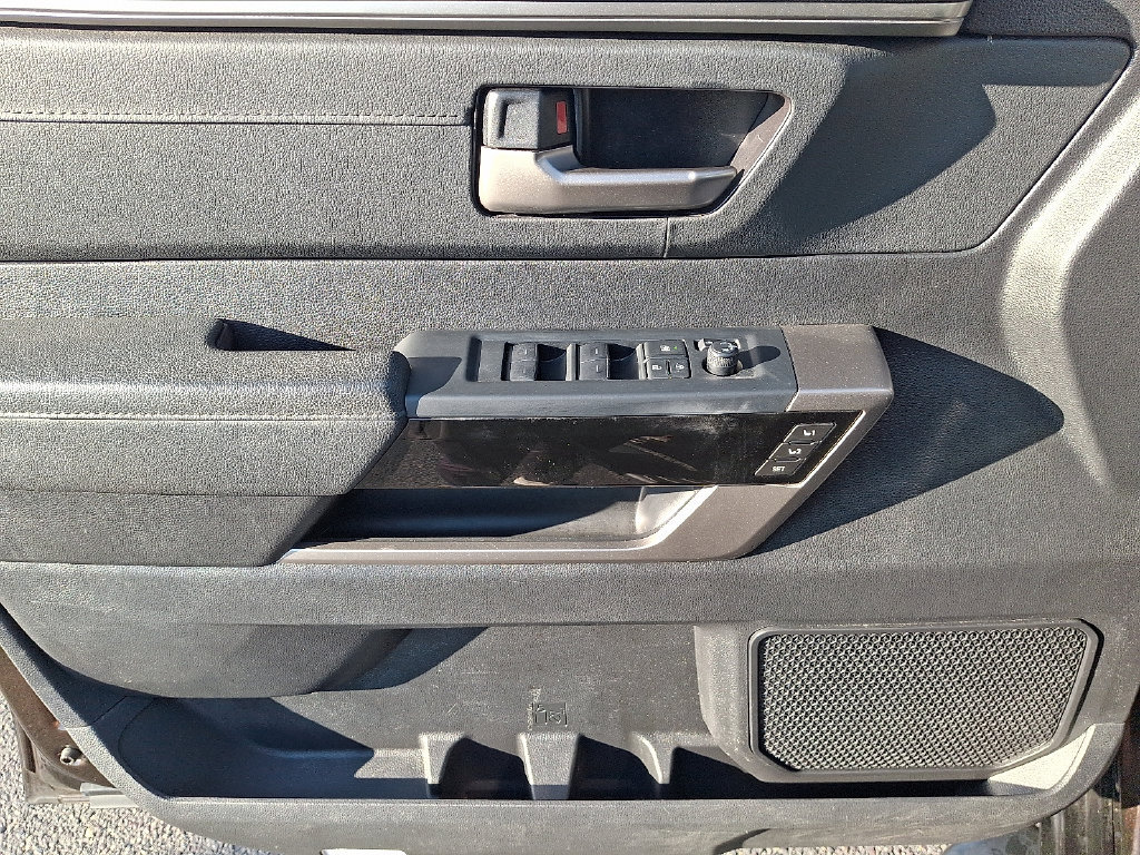 Certified 2025 Toyota Tundra Limited AWD/4WD image 13