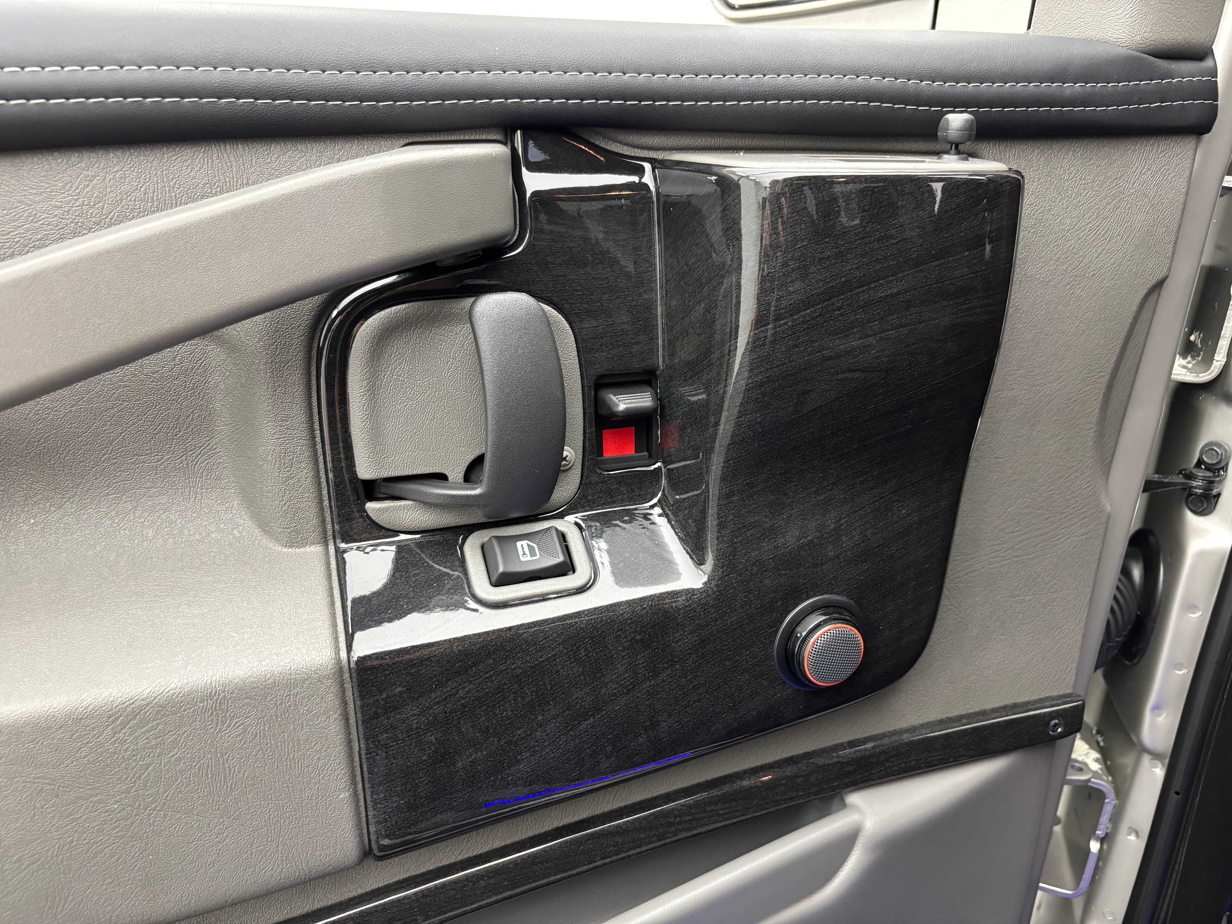 New 2026 GMC Savana 2500 w/ Driver Convenience Package RWD image 18