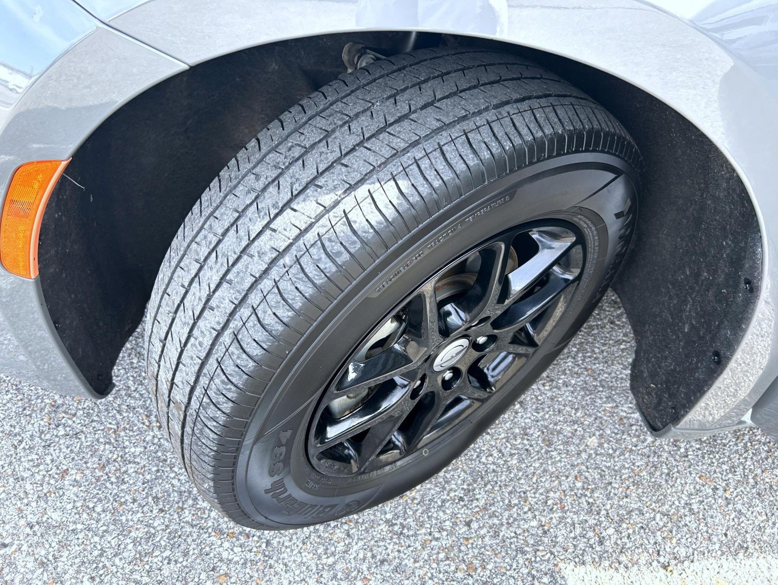 Used 2023 Chrysler Pacifica Touring-L FWD image 24