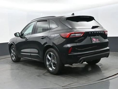 Used 2024 Ford Escape ST-Line FWD image 9