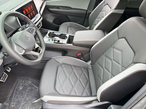 New 2026 Volkswagen Atlas Peak Edition AWD/4WD image 5