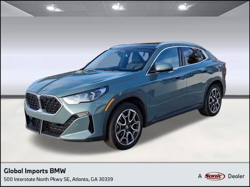 Used 2025 BMW X2 xDrive28i w/ Premium Package image 1