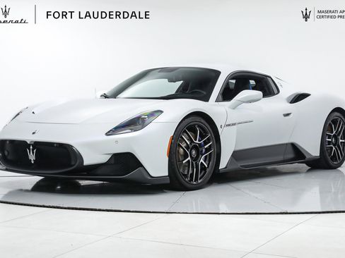 Certified 2022 Maserati MC20 Coupe image 1