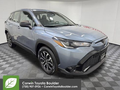 Used 2025 Toyota Corolla Cross AWD Hybrid image 1