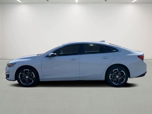 Certified 2024 Chevrolet Malibu LT image 3