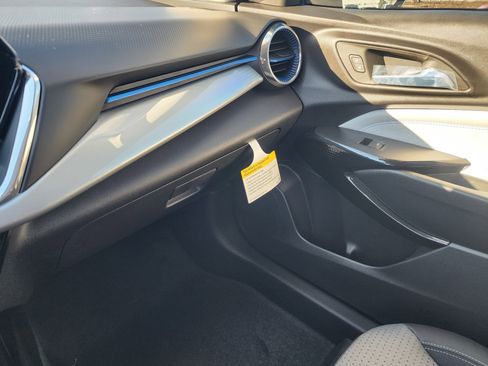 New 2026 Chevrolet Trax LT w/ Driver Confidence Package FWD image 35