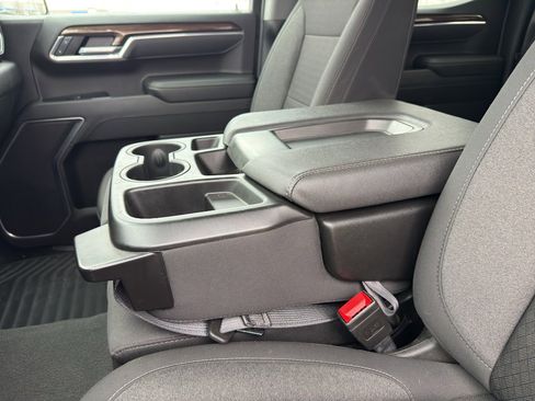 Used 2025 Chevrolet Silverado 1500 LT image 15