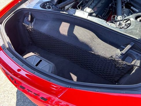 Used 2021 Chevrolet Corvette Stingray Preferred Cpe w/ Z51 Performance Package RWD image 23