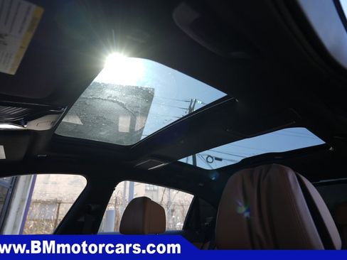 Used 2020 BMW 750i xDrive w/ Cold Weather Package AWD/4WD image 17