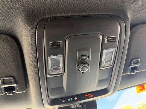 Used 2025 Chevrolet Tahoe LT AWD/4WD image 23