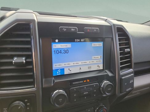 Used 2017 Ford F150 XLT w/ Equipment Group 302A Luxury AWD/4WD image 17