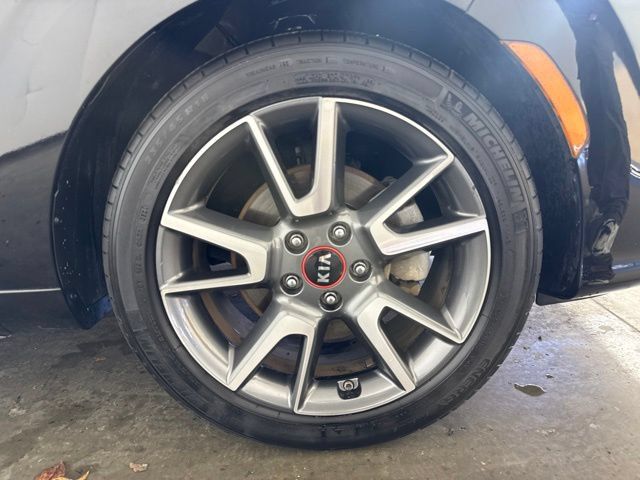 Used 2020 Kia Soul GT-Line Turbo FWD image 12