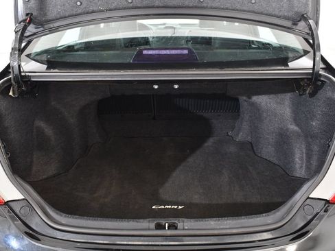 Used 2012 Toyota Camry SE FWD image 20