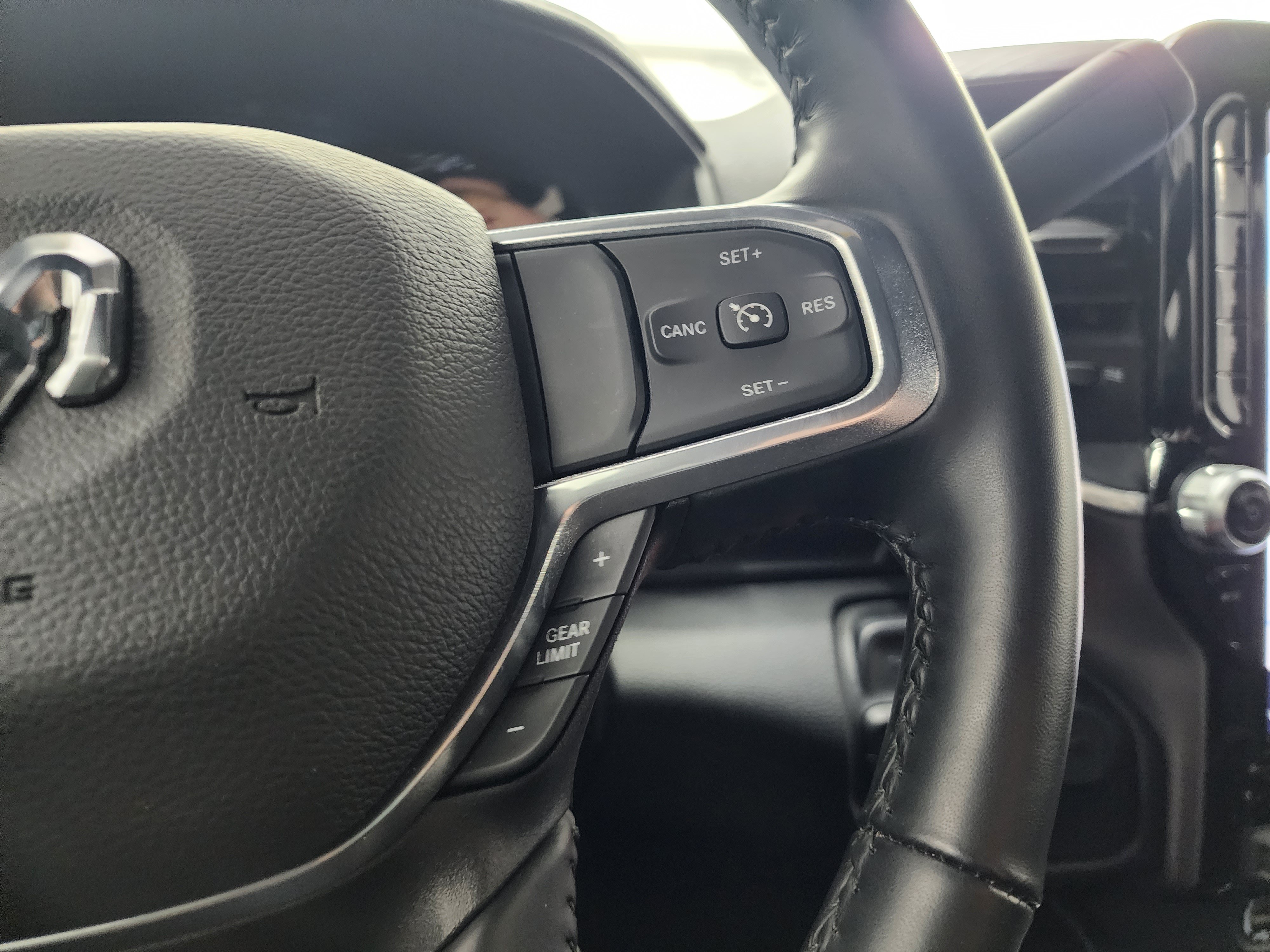 Used 2024 RAM 2500 Laramie w/ Night Edition AWD/4WD image 13