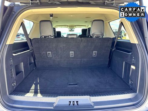 Used 2024 Ford Expedition Max XLT image 8