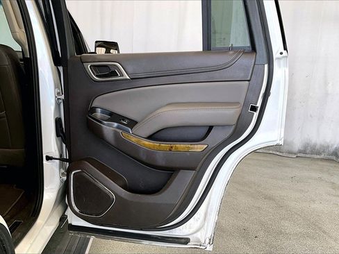 Used 2017 GMC Yukon Denali w/ Open Road Package image 23