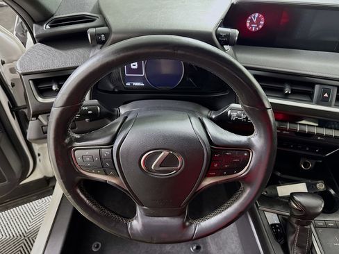Used 2019 Lexus UX 250h image 15