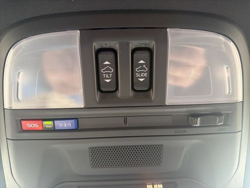 Used 2025 Subaru Crosstrek 2.5i Wilderness w/ Wilderness Package image 39