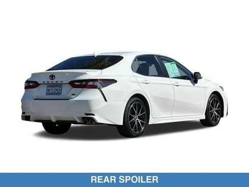 Used 2024 Toyota Camry SE w/ Convenience Package FWD image 5