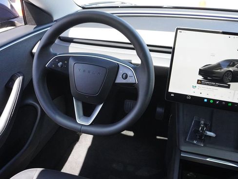 Used 2025 Tesla Model 3 Long Range RWD image 35