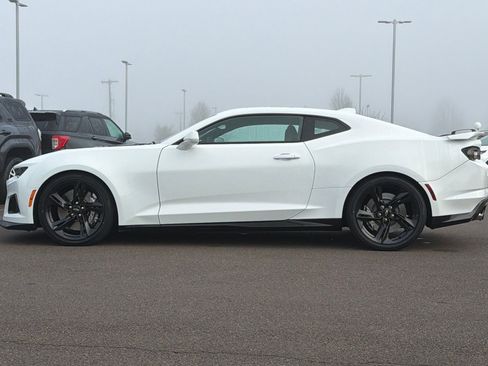 Used 2023 Chevrolet Camaro ZL1 image 7