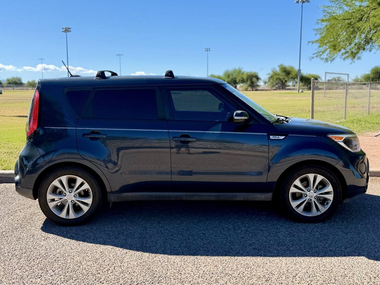 Used 2016 Kia Soul ! FWD image 6