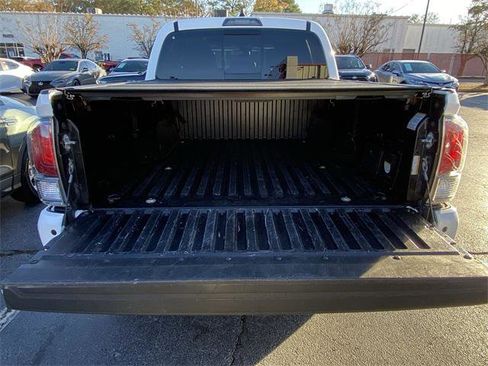 Certified 2022 Toyota Tacoma TRD Sport w/ TRD Premium Sport Package image 33