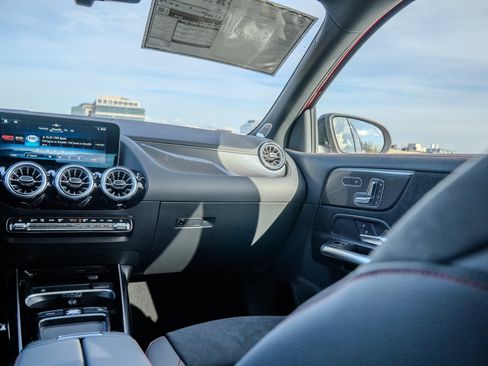 Certified 2026 Mercedes-Benz GLA 250 4MATIC image 20