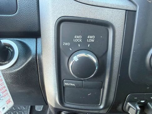 Used 2016 RAM 2500 Tradesman w/ Chrome Appearance Group AWD/4WD image 25