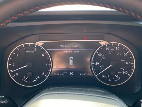 Used 2025 Nissan Rogue SV AWD/4WD image 9