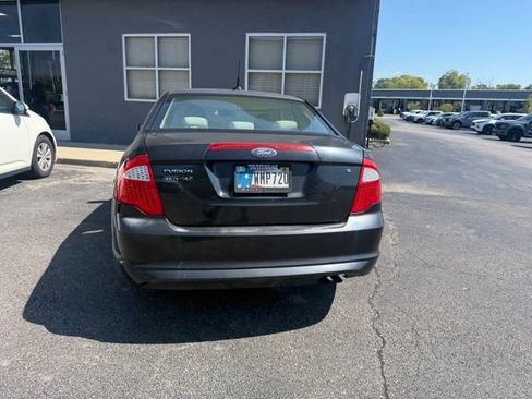 Used 2010 Ford Fusion S FWD image 16
