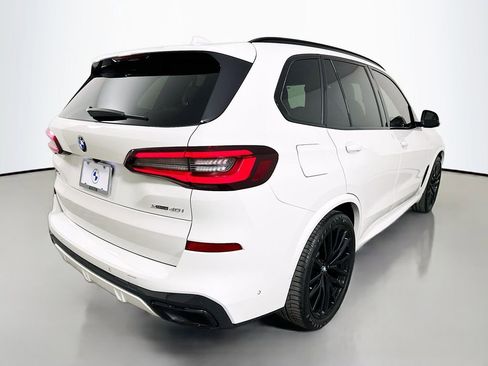 Used 2022 BMW X5 xDrive40i w/ M Sport Package AWD/4WD image 5