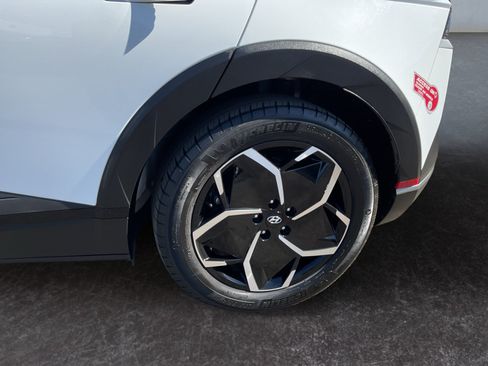 Used 2024 Hyundai Ioniq 5 SEL RWD image 9