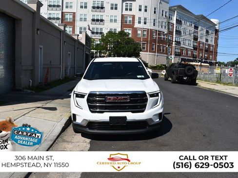 Used 2025 GMC Acadia Elevation AWD/4WD image 2