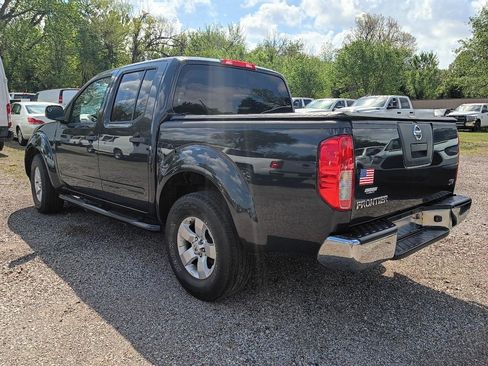 Used 2012 Nissan Frontier SV image 7